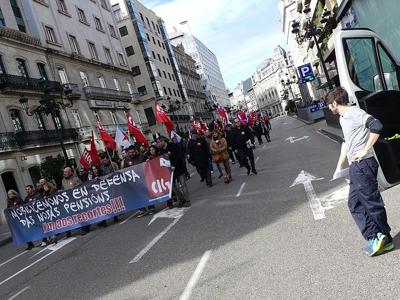 18-02-06 ManifaVigo11.JPG